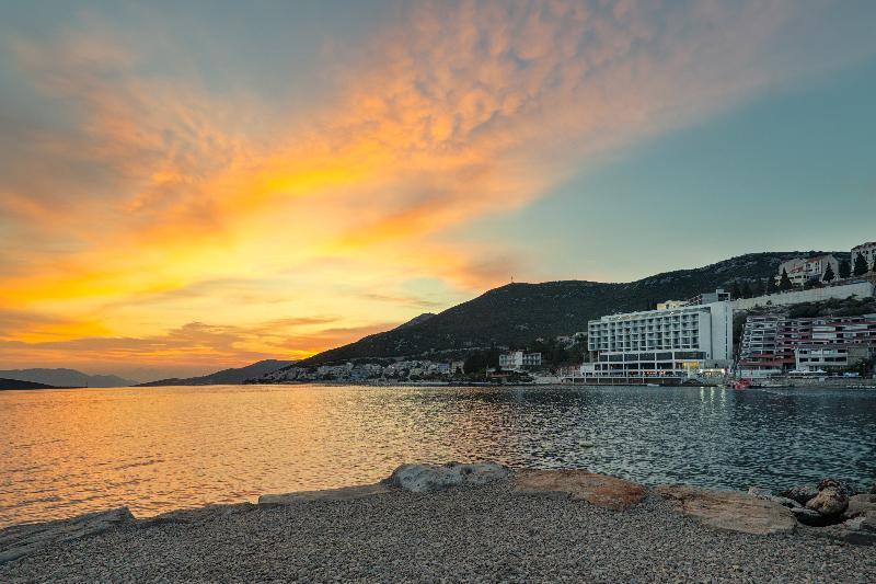 Vapore Neum Bagian luar foto